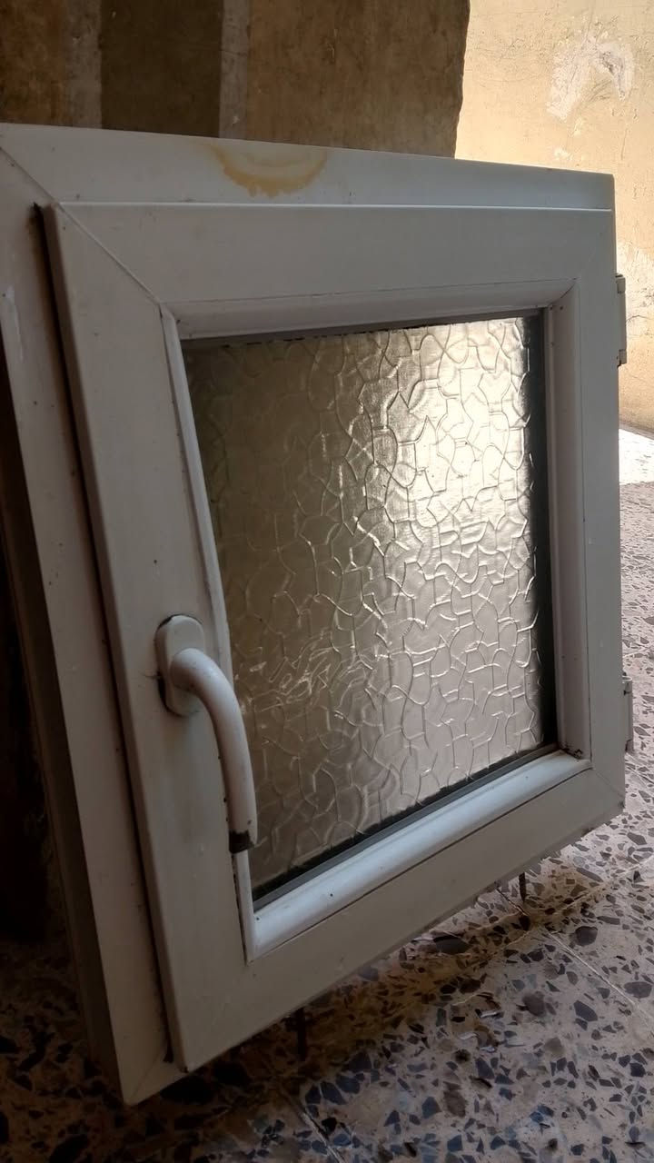 السلام عليكم
شباج 60*60 عازل دبل جام
السعر 20
مكان نجف مقابل كراج الجنوبي
للتواصل على الرقم 
***********
