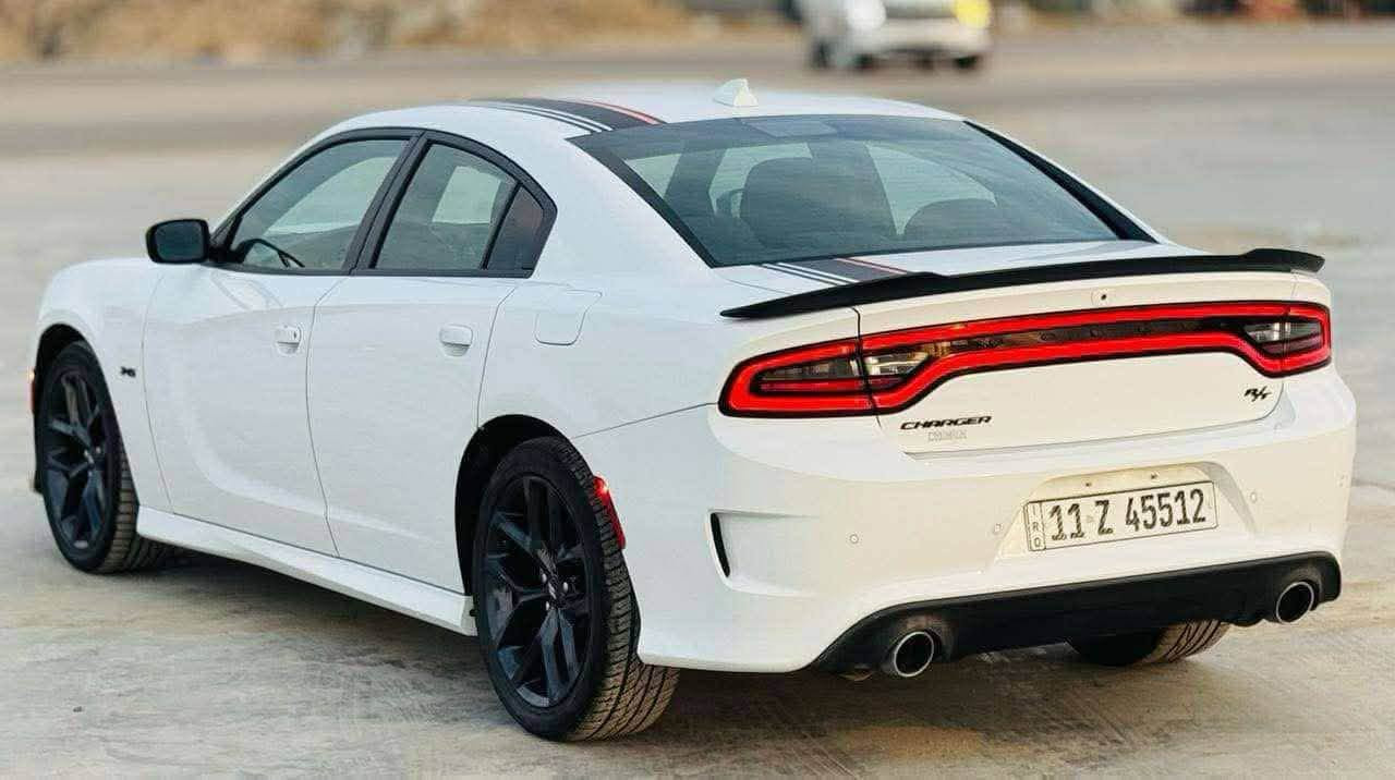 جارجر ارتي RT ابيض 2023 لاست كول بلاك
ماشيه تقريبن 20 مايل  رقم بغداد الجديد ، هيمي محرك v8 5700 بعدها بريحة الشركة 

شاشه كبيرة ، شفتات ستيرن ، تشغيل عن بعد 

ويل كب 20 ، سوبر تراك باك ، دكمه سبورت وسوبر ، رادار ، كشنات تدفئة ، ولف رسنك ، وباقي المواصفات المعروفه ، 

*برمجة سيفتي وحماية وتحديث اون لاين العقل 2025 كامل (يم البطل مصطفى ايكل)

السيارة صاروخ بالمشي وربع دينار ما تصرف عليها ، والسيارة احلى من الصوره وجديدة

السعر  245 مجال بسيط   والحادث مرفق بالصور

مكان السياره بغداد ( *********** )
