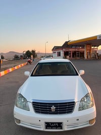 شاهينا • ٢٠٠٥ • شاشة وكاميرا