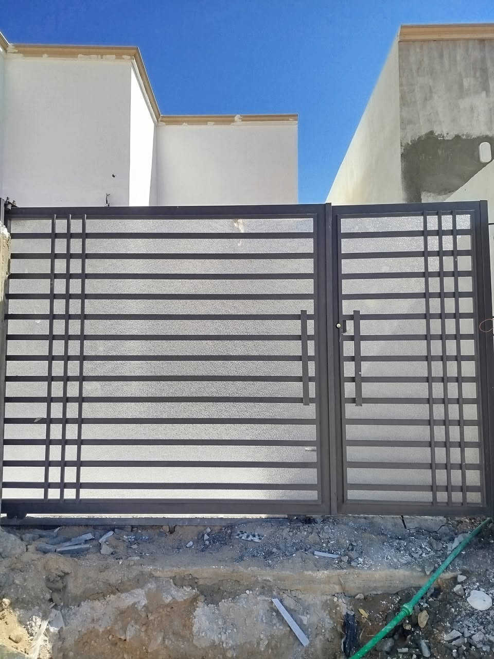 حداد متنقل • بيبان وشبابيك • سندويج