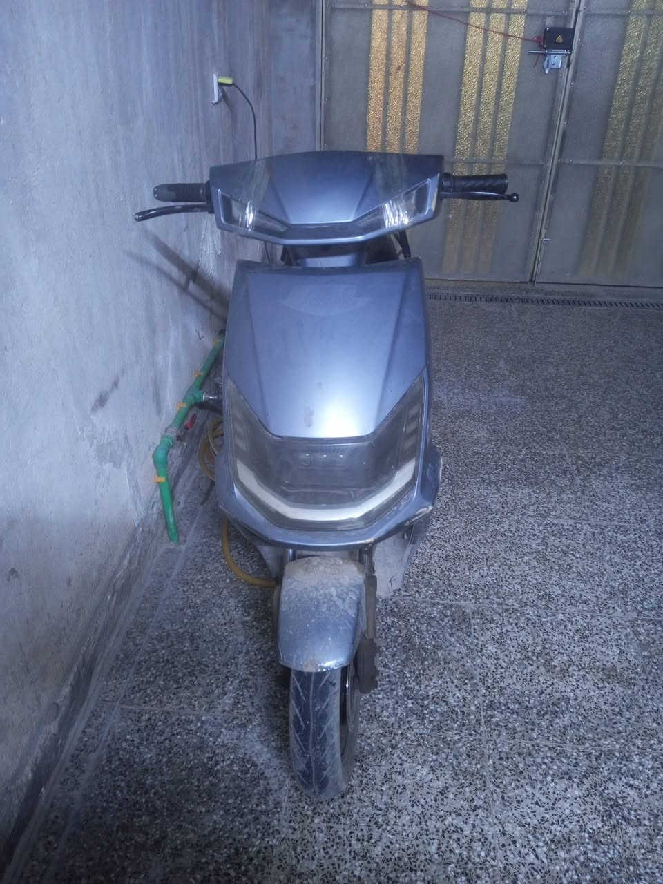 سلام عليكم دراجه شحن
يرادله ترتيبات الكفرات
باتريات نص عمر
عقل بدلته جديد اصلي
السعر650وبيه مجال
للستفسار/***********
