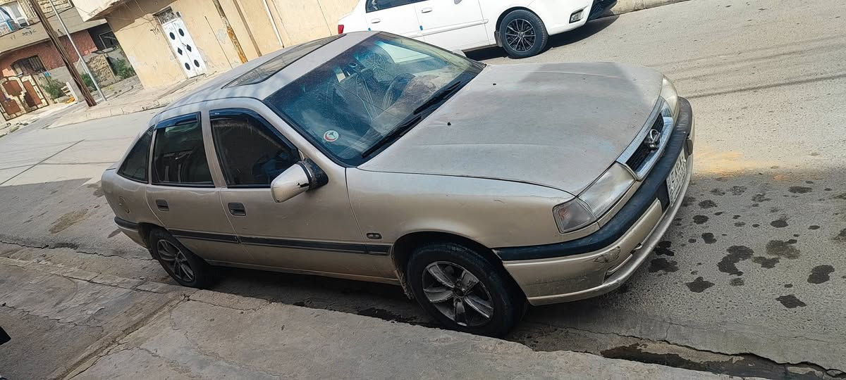 فيكترا • ١.٨ • كلو شغال