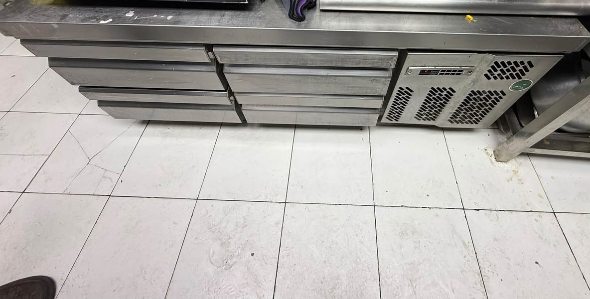 طباخ ستيل • سنك ستيل • عارضة مقبلات