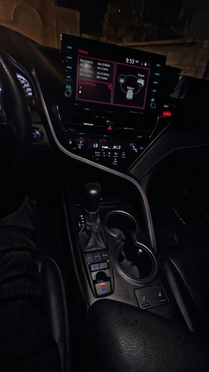 TOYOTA CAMRY 2023 SE PLUS

🔹الضرر حافه البنيد فقط يعني قطعه وحده.. 

مكان السيارة : تكريت
الموديل : 2023
اللون : احمر  
المحرك :  V4 سلندر 2500هايبرد
العداد :75ميل حقيقي 
عدد المفاتيح : 1
لوحة السيارة  : بغداد بأسمي 

📞 *********** 📞

🔹المواصفات فول الفول…🔥
 - رادار امامي ، رادار جانبي  
 - فتحة سقف سلايد
- مقاعد امامي تدفئة
- حركة مقاعد كهربائي 
- بصمة ابواب 
- لايتات زينون
- مقاعد جلد لون ابيض 
- انظمة قيادة sport.eco.normal
-مراية الوسط تعتيم اخضر
-استيرن هيتر 
-شفتات استيرن
-تشغيل عن بعد
-دخول ذكي
-مثبت السرعة
-المودات والأمور الصوتية
-حساسات ضغط اطارات
-نظام مانع اصطدامات 
-نظام مانع انزلاق
-نظام تحذير خروج من مسار

🔹استفسار عن تفاصيل والسعر  اتصال او مراسلة تكريت, عكار
