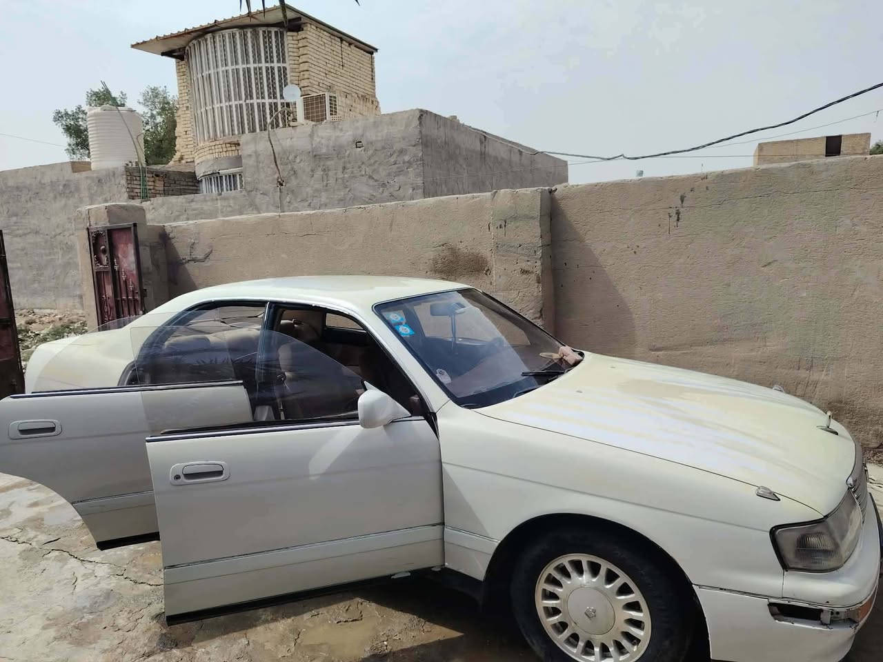 بطه متصل موديل 93تبريد تدفئه مكينه 3000ديلكو رقم كربلاء بسمي انكليزي تخم تاير كير ومكينه مكفول السعر 50المكان بغداد النهروان ***********
