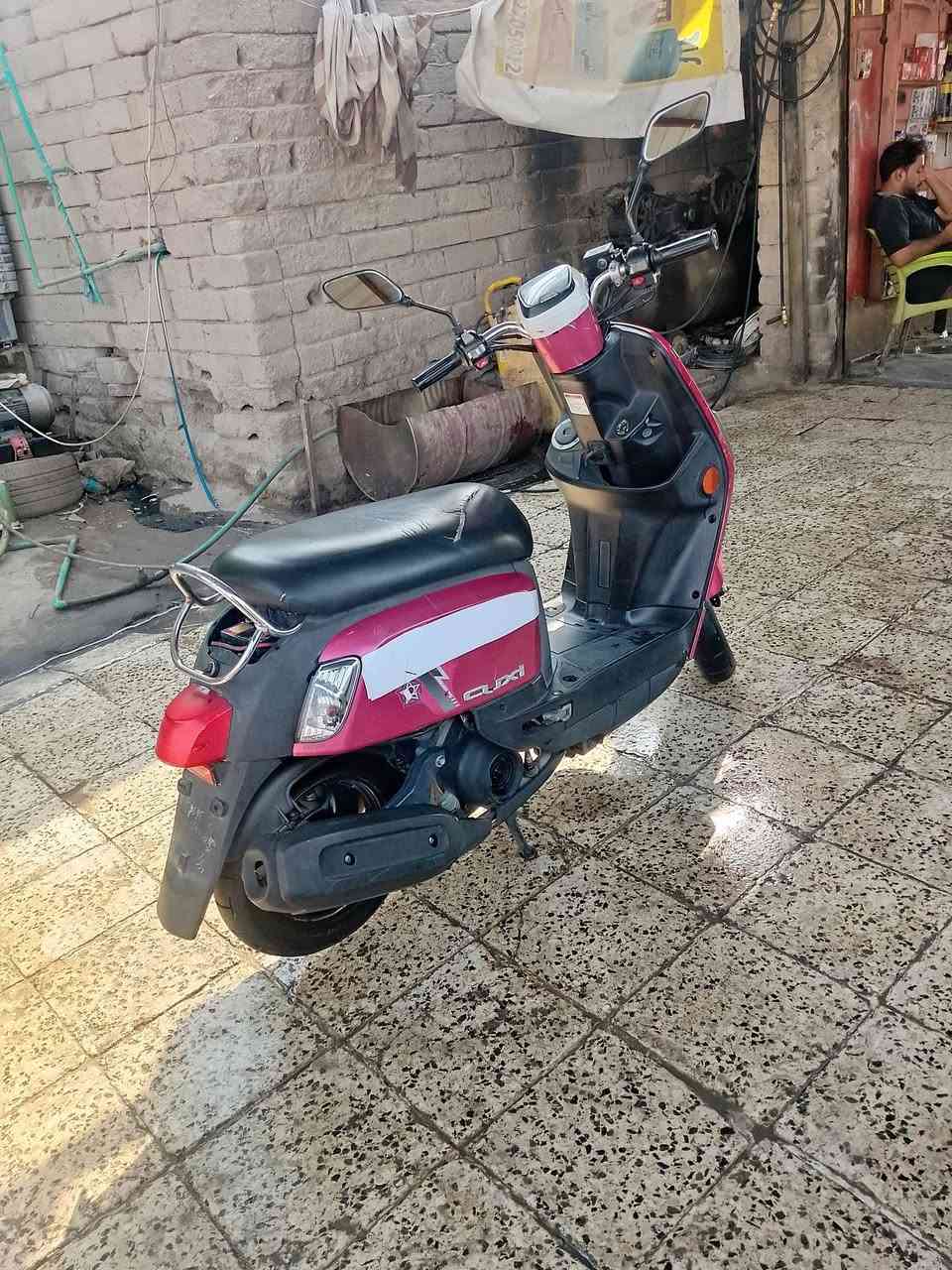 دراجه نظيفه مكينه ما مفتوحه كهربائيات كلها شغاله كفرات الاصلي ختم واحد طائرات جديده جيلاتين السعر 850 وبيها مجال
مكان ناصريه مركز قرب جامعه العين ***********
