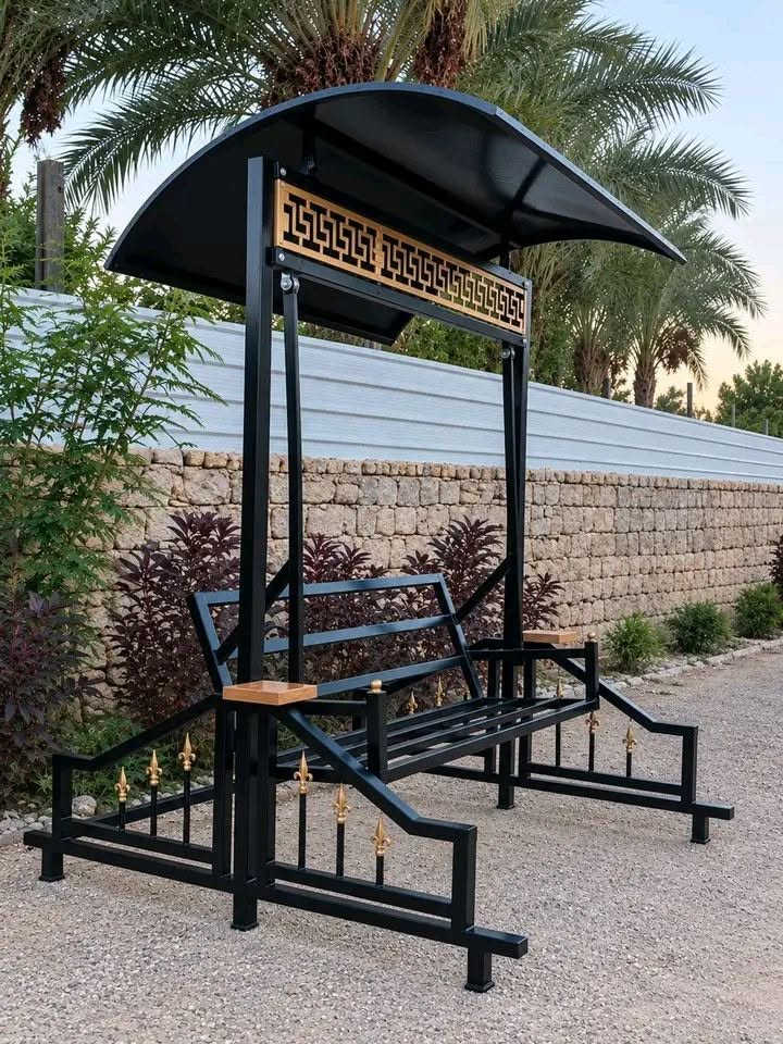 حداده السيد بلال 
***********

نص مكتوب في الصور:
- ورشه حداده بلال بالاعمال الحداده تشمل جميع اصناف الحداده ومنها الابواب والشبابيك والسقايف الحديثه والقديمه ومنها كيا سبان واضافه الى العمل منها الساندويتش البنل والكرفانات تشمل جميع الاعمال الحره باداره بلال الحداد *********** يوجد لدينا حداد متنقله في سامراء