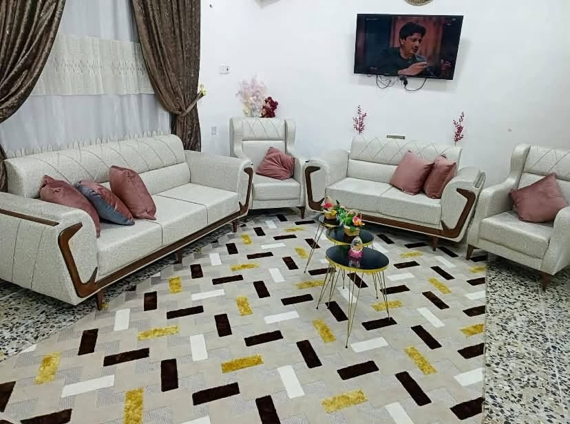 تخم • كنبة • واتساب
