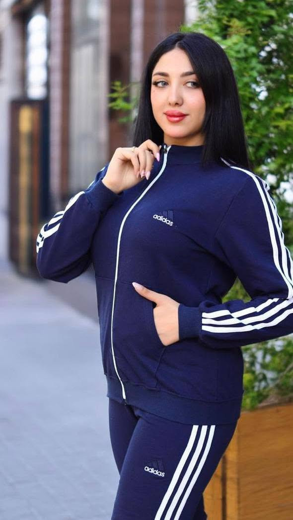 تراك اكيبلك قطني درجه اولى خامه جدا راقيه 
القياسات M. L. XL. 2XL 

سعر الدرزن 155 الف
للحجز***********

نص مكتوب في الصور:
- SIZE
- M-L-XL-2XL