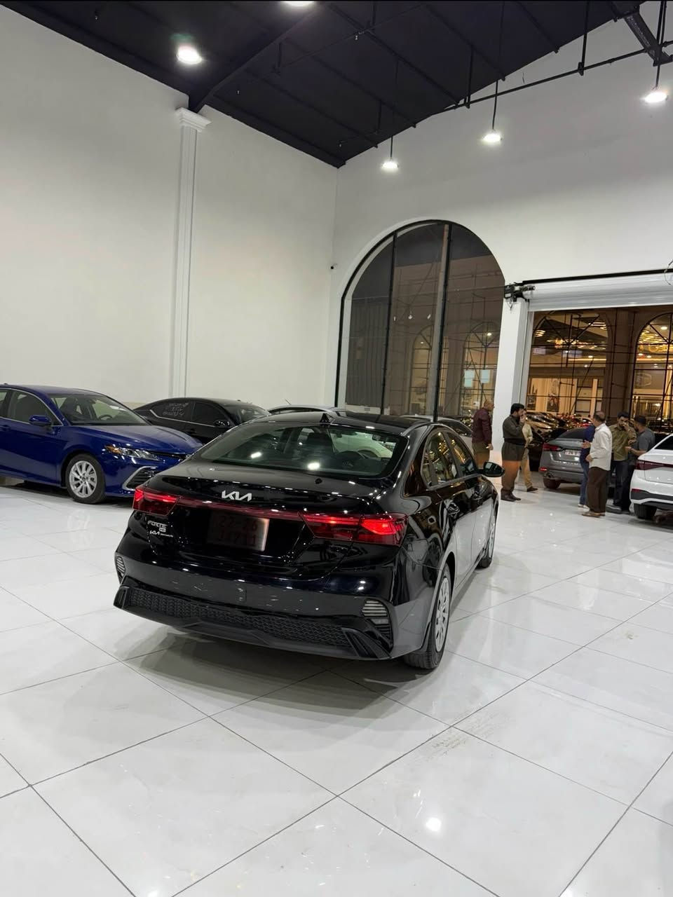 السلام عليكم 
للبيع كيا فورتي اسود 2024 LX
محرك 20 دوش 
ماشي12 الف ميل 
سيارة بيها بابئن صبغ بدون دواخل  
وبيها رصعه بل سقف مال تنزيل شحن دبي 
سياره كل ارباكات شركة 
سياره بدون و كلير أمريكي شرط
سيارة بيها جوالباب تعديل بارد موضح بصورة
سياره بدون شخوط و بقصات شرط 
سياره بدون رقم ترقيم شمالي فقط 
تكلفة رقم 11.5 ورقه ونص 
ملاحظة صوار حادث موجوده في المنشور 
اي استفسار عن سيارة خاص مفتوح 

السعر117 قفل قفل 
أخوكم ديار ابو عمر 
*********** واتساب 
*********** اتصال 
عنوان أربيل معارض السيارات أربيل, العراق
