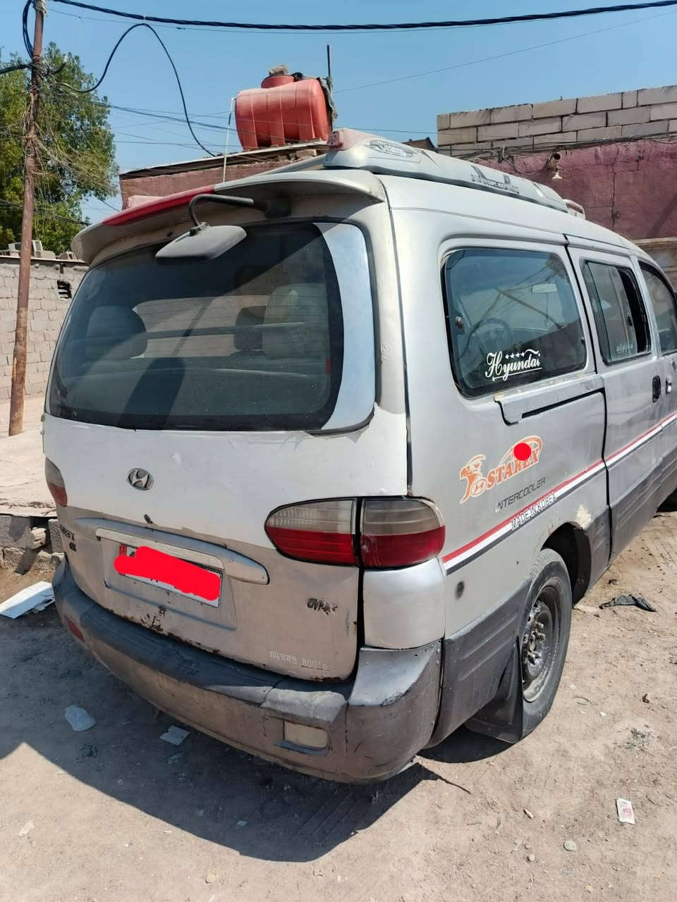 سيارة ستاربكس ٢٠٠٦ للبيع سيارة نظيفة مكينه کير خير من الله سنوية جديدة رقم دولي جديد سعر ٦٠ وبين مجال للشراي ***********
