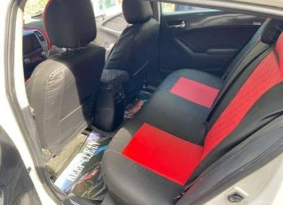 كيا فورتي هاج باك موديل 15 ساره نضيفه مال بيت حادثها مال امريكه قطعتين جاملغ وبنيد سعرها 95 ورقه وبيها مجال بسيط للتصال على الرقم ***********
