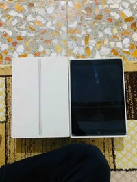 آيباد ٩ • ٦٤ جيجا • نضيف