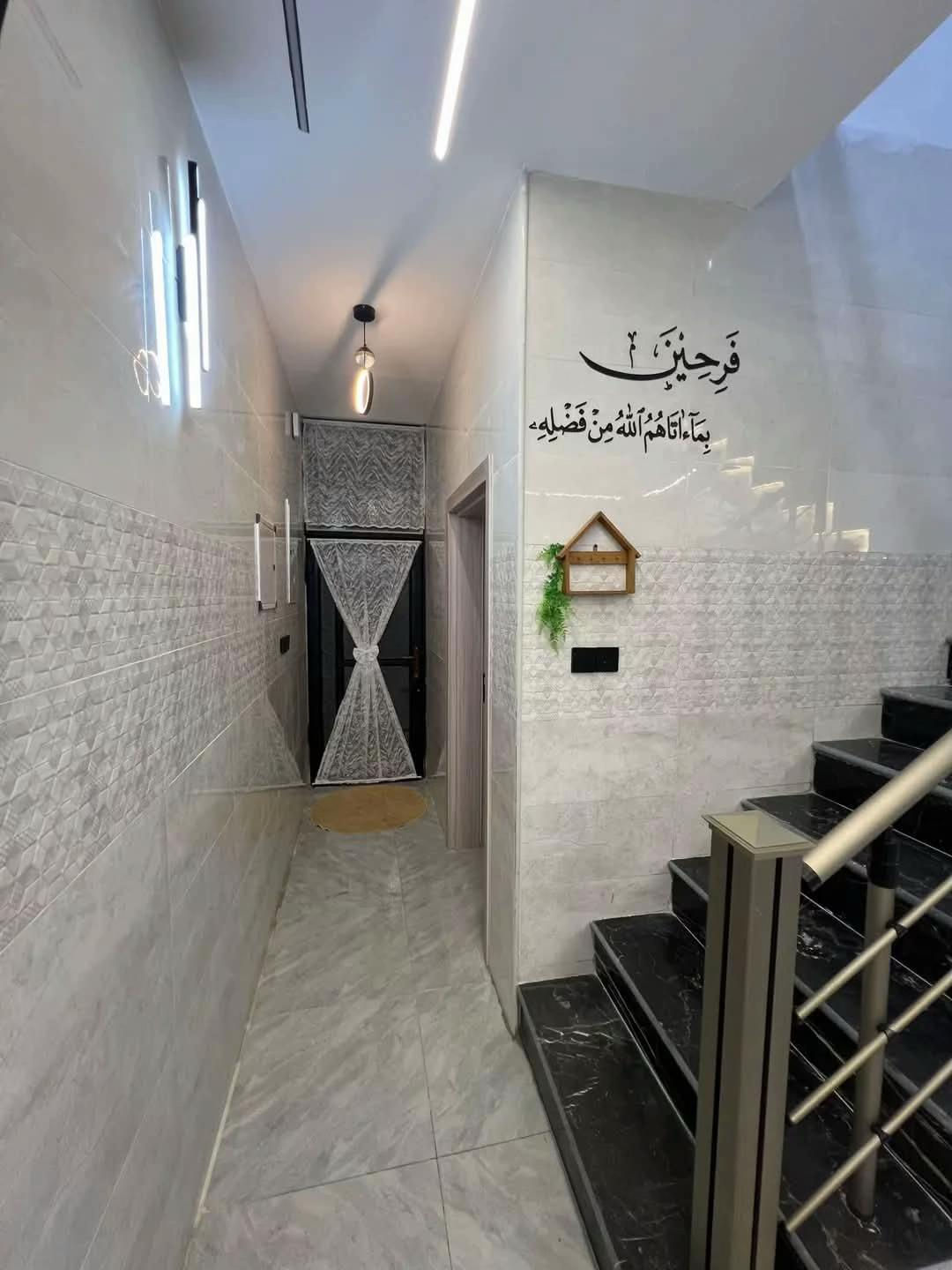 ١٠٠م • مفروش • طابو صرف