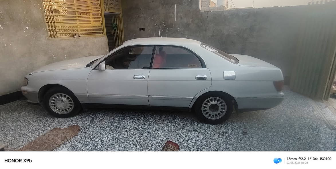 سياره بطه موديل الفين رقم بصره سنويه صاقطه 2019 ساره كهربايات كله شغاله تخم تاير جديد رعيه موجود يداور بيه بس جاملغ الخلفي مبدل سياره موجود ميسان بل عماره سعر 43 وبيه مجال حق جيه ورجان بس شراي يخابر رقم ***********مكفوله من الكص ونقل جذه مكين مكفوله تبريد شغال
