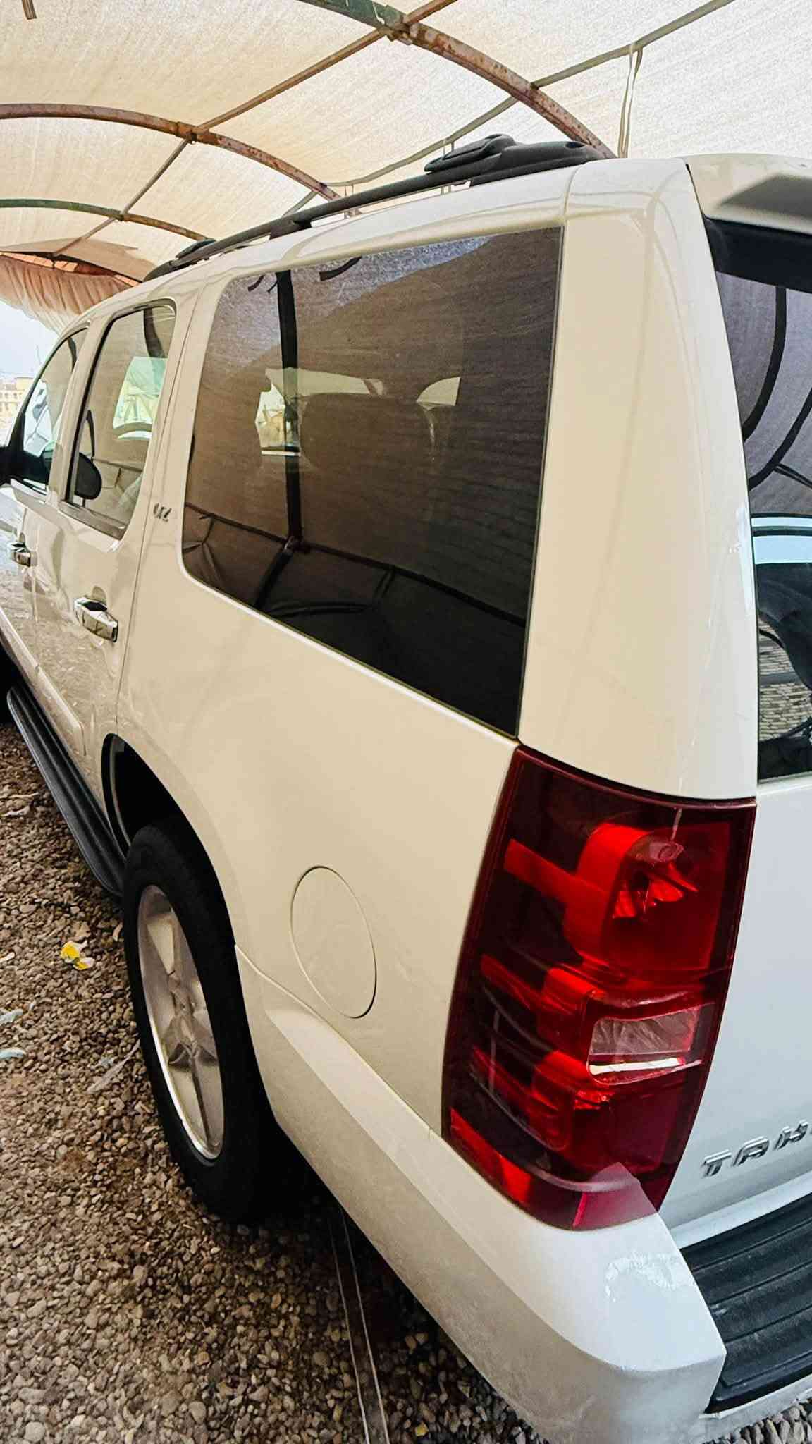 تاهو LTZ • ٢٠٠٨ • ابيض خليجي