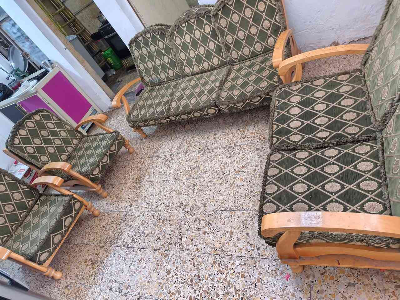 تخم ماليزي • ٧ مقاعد • قيم