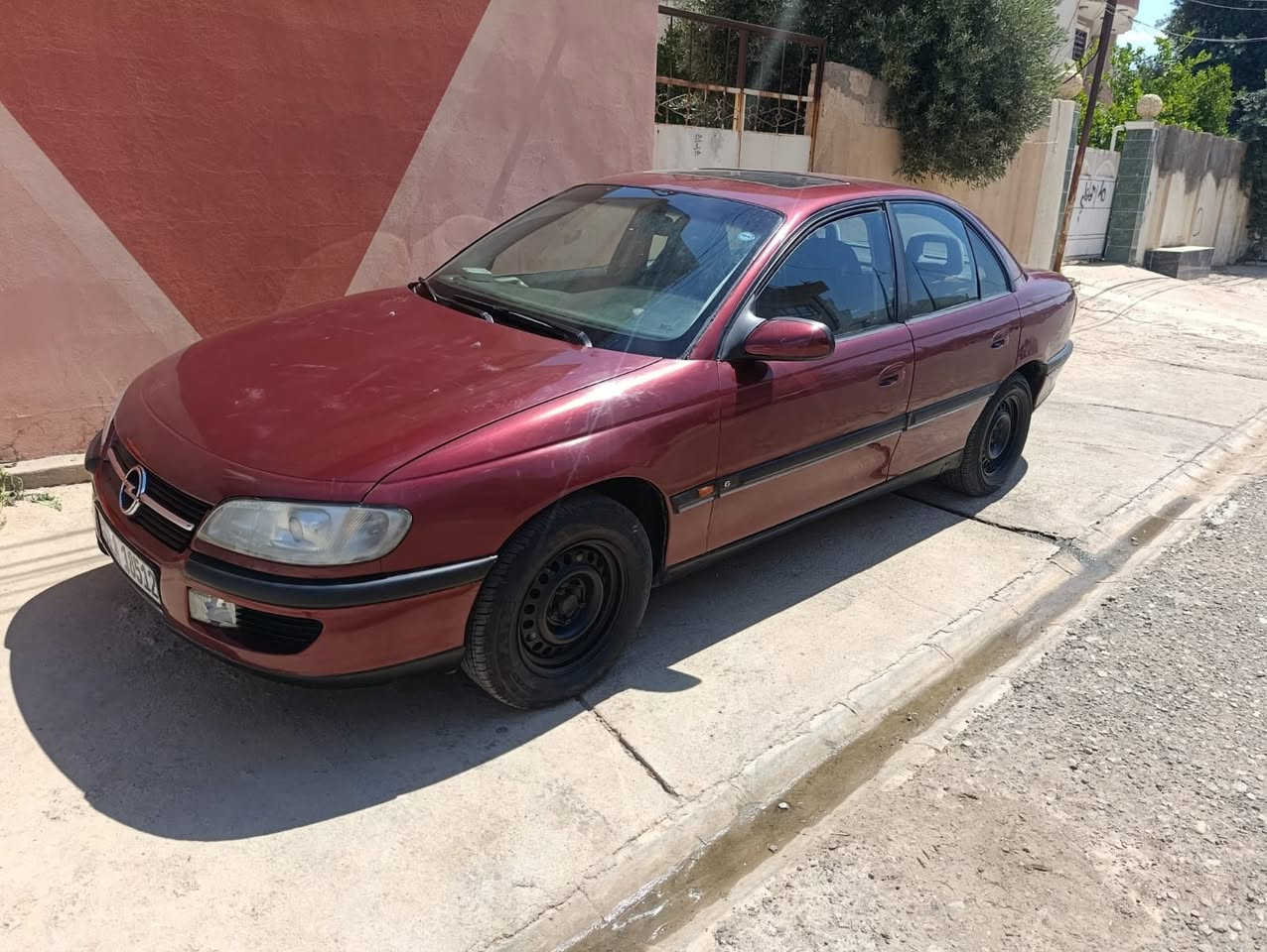 اوبل كاميش 1995 
رقم سليماني رقم وسنويه جديد انكليزي سنويه لغايه 2030 هزى 2026
دفتر بانزين بيها 
محرك بطه 2.5 مال موديل 2002 ثلاثه دكم
بدون ضرر بدون تعديل بدون معجون بدون قطره خياس 
فقط بخ كلير للجماليه
سياره نظيف حيل احلى من صوره
صدر امامي خلفي كلها جديد
تطلع بي تراي اي صوت مابي صوت جكه مابي 
سياره ناعم ونشط 
كير محرك بالشرط 
كهربائيات كلها شغال من دعاميه عل دعاميه 
مكان كركوك
***********
شراي خابرني كركوك, العراق
