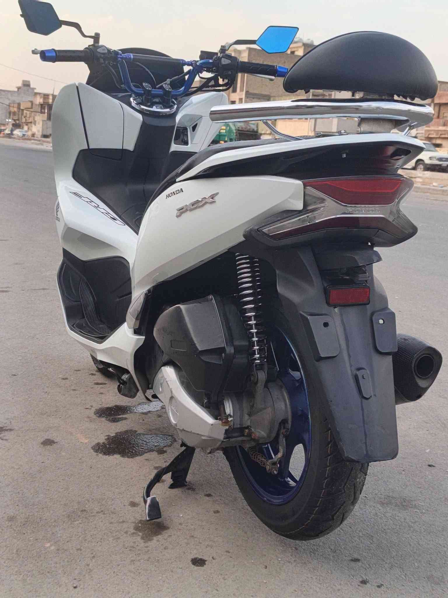 بي سي اکس • ١٥٠ • جيل ثالث