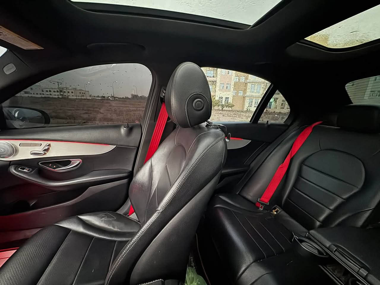 مارسدس 2018 
C300 كت Amg فول مواصفات فتحة كشنات جلد تدفئة تبريد مقاعد بصمة فول مواصفات للأخير حادث قطعتين موضح للصورة امامكم تخم تاير جديد صدر جديد باتري جديد نوزلات ومنضومة احتراق ادامة جديدة كاملة مضلل بلسنوية بيها كتاب للبيع 
مكاني بغداد الغزالية 
السعر 200 وبيها مجال للشراي 
السيارة مناقصها اي شي وكاملة على اخر حباية 
***********

نص مكتوب في الصور:
- BidFax.info