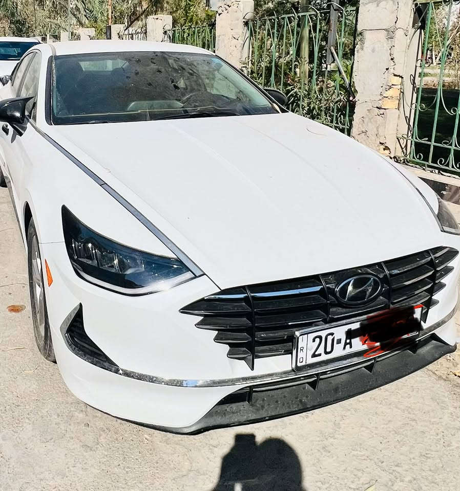 سوناتا ٢٠٢٢ وارد امريكي السيارة من الدعامية للدعامية بدون تبديل او صبغ فقط بارد بسيط محرك ٢٥٠٠ ماشية ٦٥ كيلو   مكان السيارة بعقوبة السعر ١٦٥ للتواصل ***********
