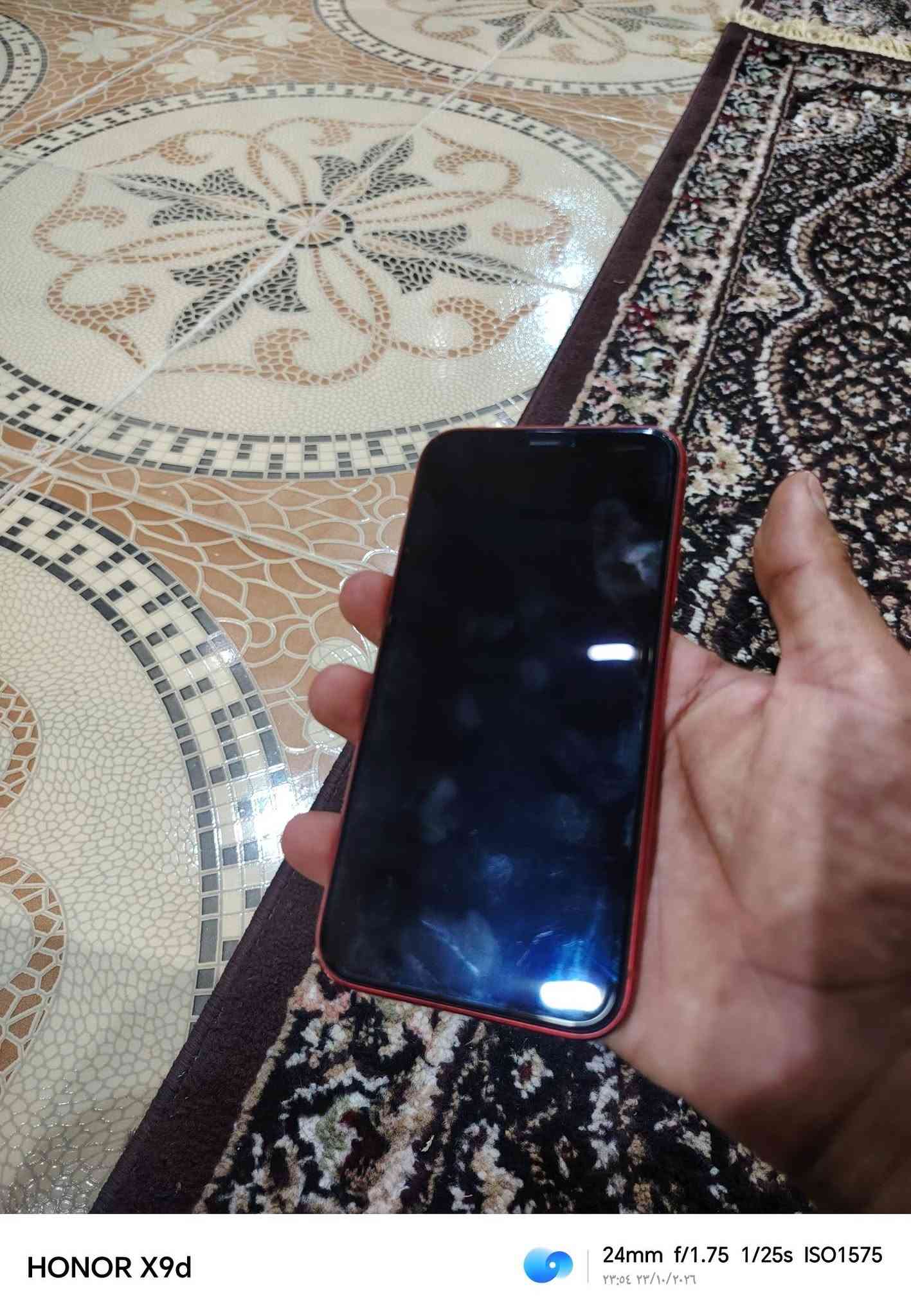 آيفون اكس ار • احمر • ٦٤