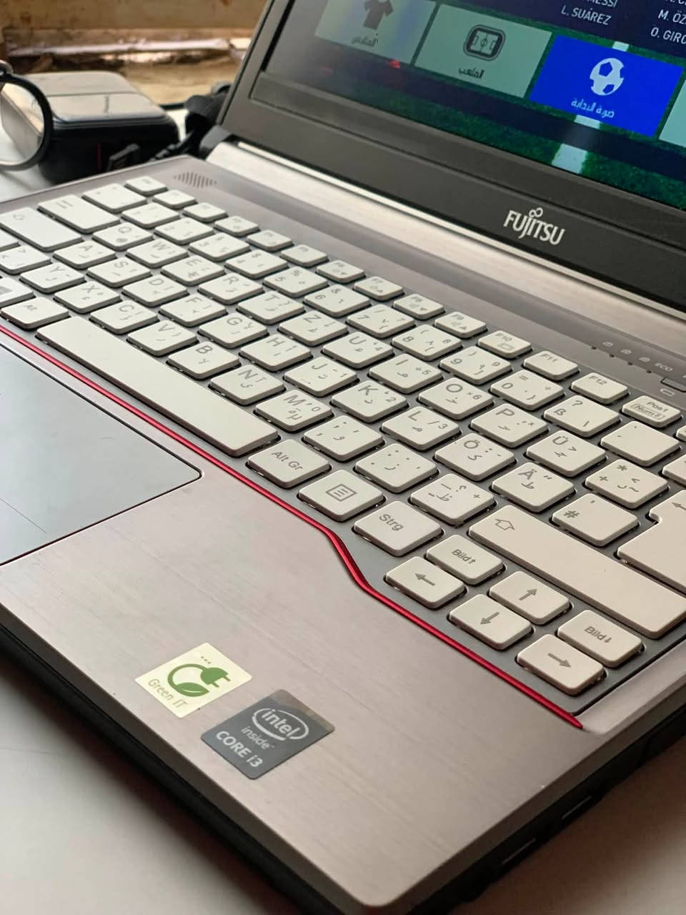 لابتوب فوجتسو
مواصفات:

معالج intel core i3 4000M

رامات 16gb ddr3

تخزين ssd 240gb

كارت شاشة hd 4600

نظام windows 11 كامل وي كل البرامج المكتبية ومجموعة ال office 

لابتوب نظيف وسريع تكدر هم تنزل عليه العاب خفيفة 

مثبت عليه PES17 تشتغل بسلاسة 

واي برنامج تريدة اثبتة الك

**ملاحظة : البطارية هابطة تحتاج تبديل

يجي وي الابتوب جنطة 

سعر 130 ألف توصيل جميع محافظات العراق

واتساب ***********
