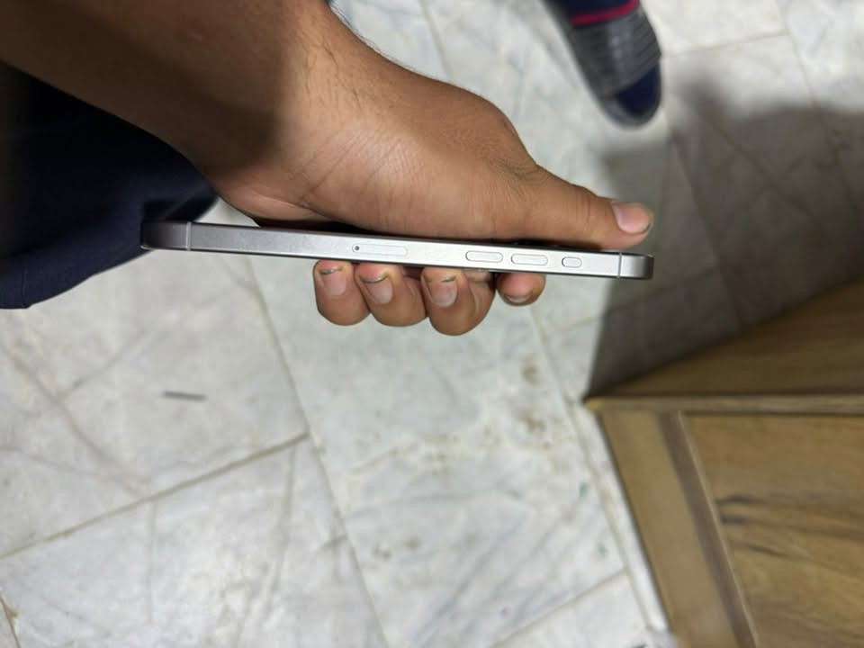 آيفون ١٥ برو ماكس • بطارية ١٠٠ • بطارية جديدة