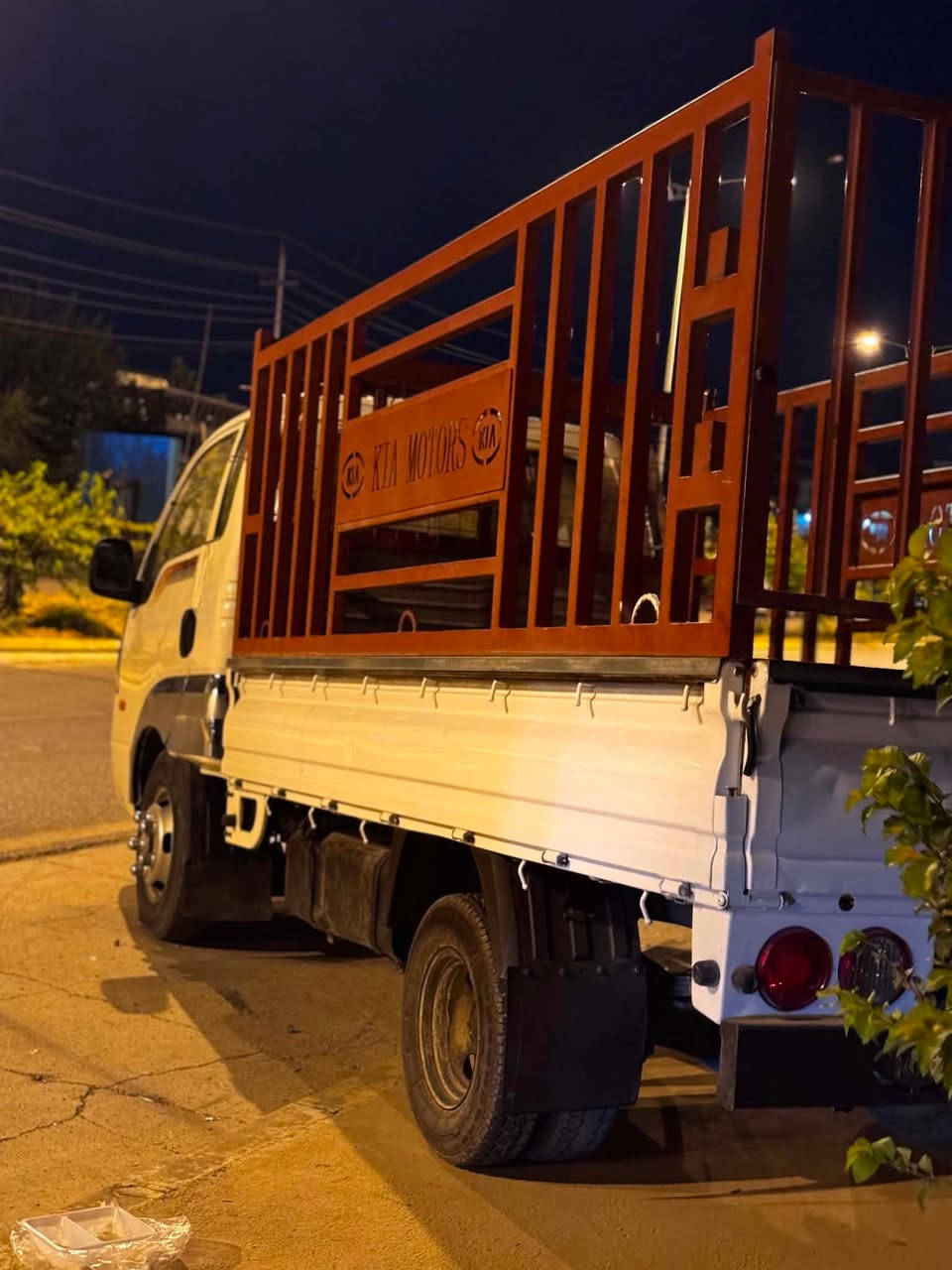 سەرەتا بەناوی خوا 
کیا 2015  مەکینە 4000سۆپەر هەموو گیانی بەشەرت بێ مەسرەف کۆد و بارکۆد وەرگیراو بەشەرتی گێڕ و مەکینە سەیارەکە تا بڵێی جوان و جایزە ماڵی دۆست   68 تۆزێ مەجال  
***********
