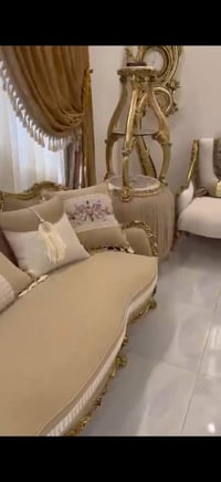 تخم مصري زان حديث ويا فاترينه وساعه موصيتهن من مصر مشتريته ب25 ورقه وا...