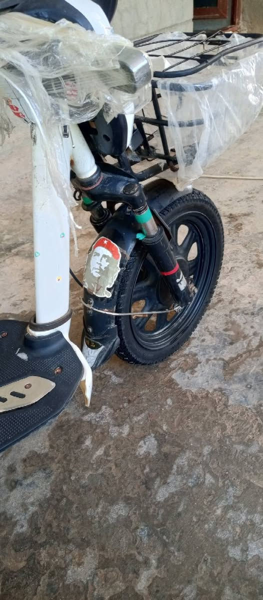 (مستعجل جداً لحك)     باسكل شحن  نضيف  ولكطة بيش 160 وبي مجال قلييييييل ح
ك الجية والله  هو مو هذا سعرة سعرة 200 قفل بس مستعجل عدي ضرف ب160 وبي مجال جداً  قليل حك الجية  مكانة حلة وردية خارج ‏‪***********‬‏ وهذا رقمي  بي واتساب
