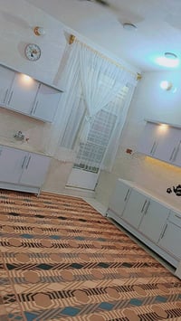 دار للبيع مساحة 100 يتكون البيت من  استقبال  صاله  غرفه نوم  حمام داخل...