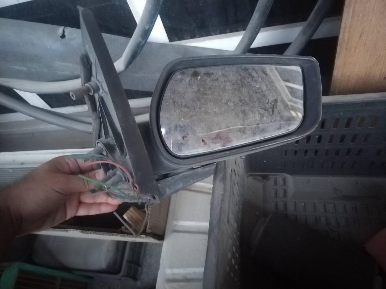 راديتر بيجو لميس ابو السراوين
ومرايه جانبيه الصدر
للبيع قفلهن ٤٠الف
***********
بغداد بلديات
