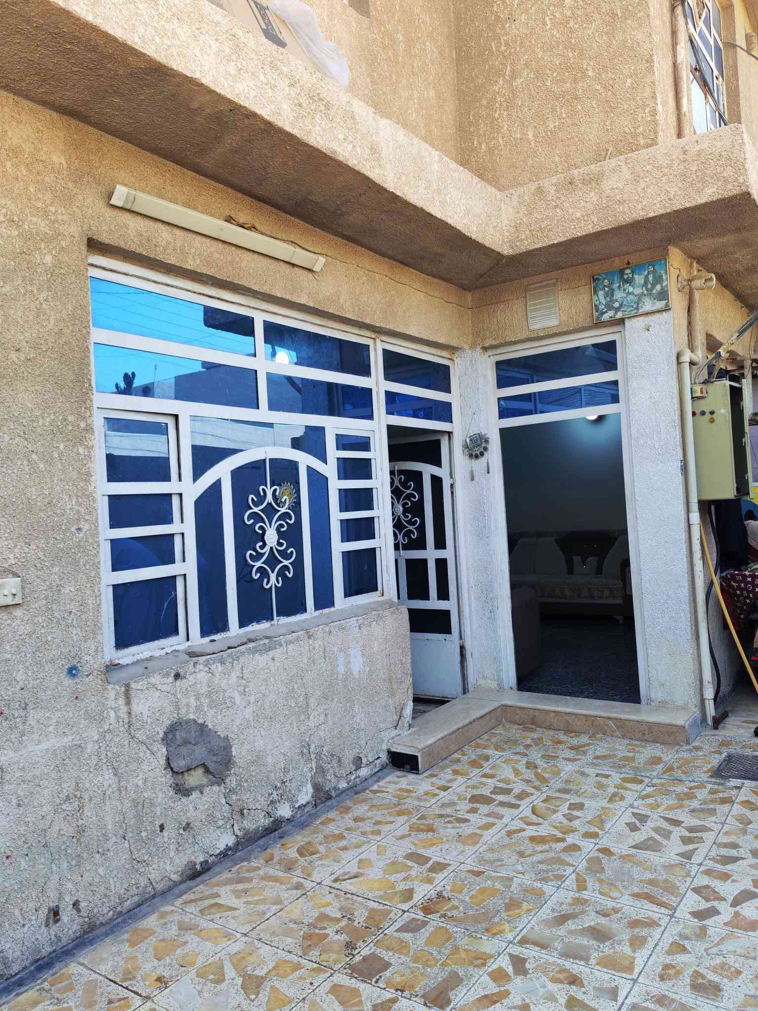 السلام عليكم دار للبيع طابو صرف طابقين 125 متر مربع العبيدي بدايت شارع العابد للاستفسار أكثر اتصل *********** واتساب
