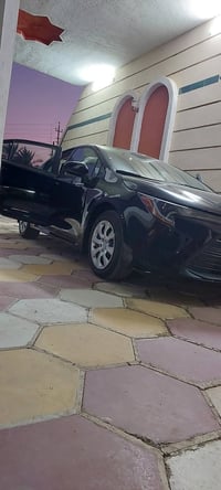 للبيع كورلا موديل 2025 امريكي ترقيم جديد كفاله عامه بدون صبغ حته الدعا...