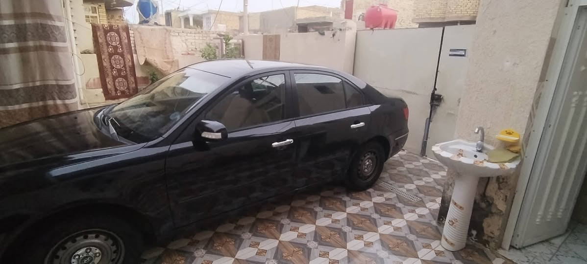وارد خليجي 
منظومه غاز  ٦٠ لتر
تخم ويل كوري وتخم تاير جديد
كير مكينه كفاله
دوشمه كشنات تفصال جديده
ارضيه جلد جديده
مصبوغه حزام جماليه أثر شخوط ودحكات
مبدل بنيد فقط 
وتصليح بالاهلال
رقم أربيل دولي بأسمي
سياره مناقصها شي ربع متذب عليها 
السعر 90
‏‪***********
مكاني كوت أو مراوس
