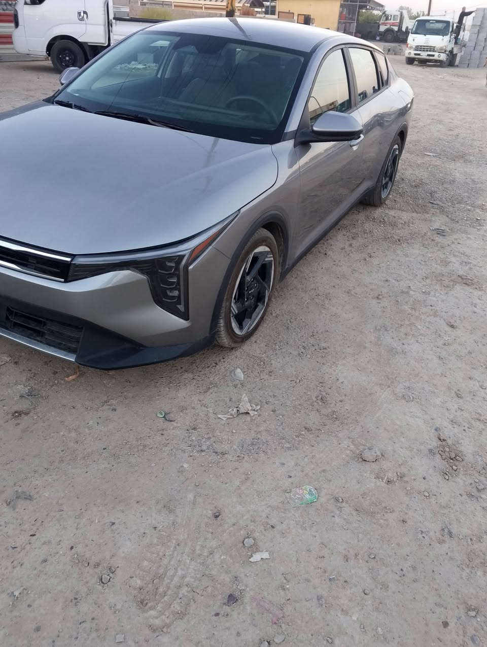 للبيع كيا K4 موديل2025 فئة EX
وارد امريكي مكينة 2000دوش
السيارة ماشية 4الاف ميل
حادث السيارة بنيد مبدل ومصبوغ وتعديل بداية الجاملغ الأيمن ومصبوغ موضح بالصور
وبيها بارد شويه جوة اليدة بالباب الخلفي
الشواصي واللغود مكفولات من الضرر والتعديل
السيارة فحص مؤقت بغداد بأسمي
السعر 145ورقة وبي مجال بسيط
مكان السيارة بغداد الدورة
للاستفسار //***********////***********
