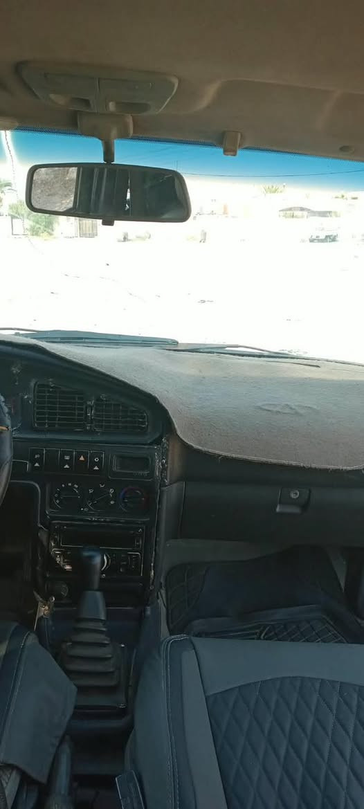 السلام عليكم للمراوس 
النترا مسطره 1993 
اللون احمر عنابي
تدفئه تبريد شرط وي السويج 
شرط التحويل السياره ماناقصها برغي 
تشغل وتمشي وين مايعجبك شرط كير شرط محرك 
ناقصها بس اللايت اشايرها موجوده
داخلها نضيف يخبل كيجات شغاله كلها
الحماوه البانزين السرعه كهربائيات كامله 
سستم سماعات 🔊 
اريد مراوس وحتئ اذا السياره تسوه انطي فرق عادي 
مكاني صلاح الدين تكريت 
***********
