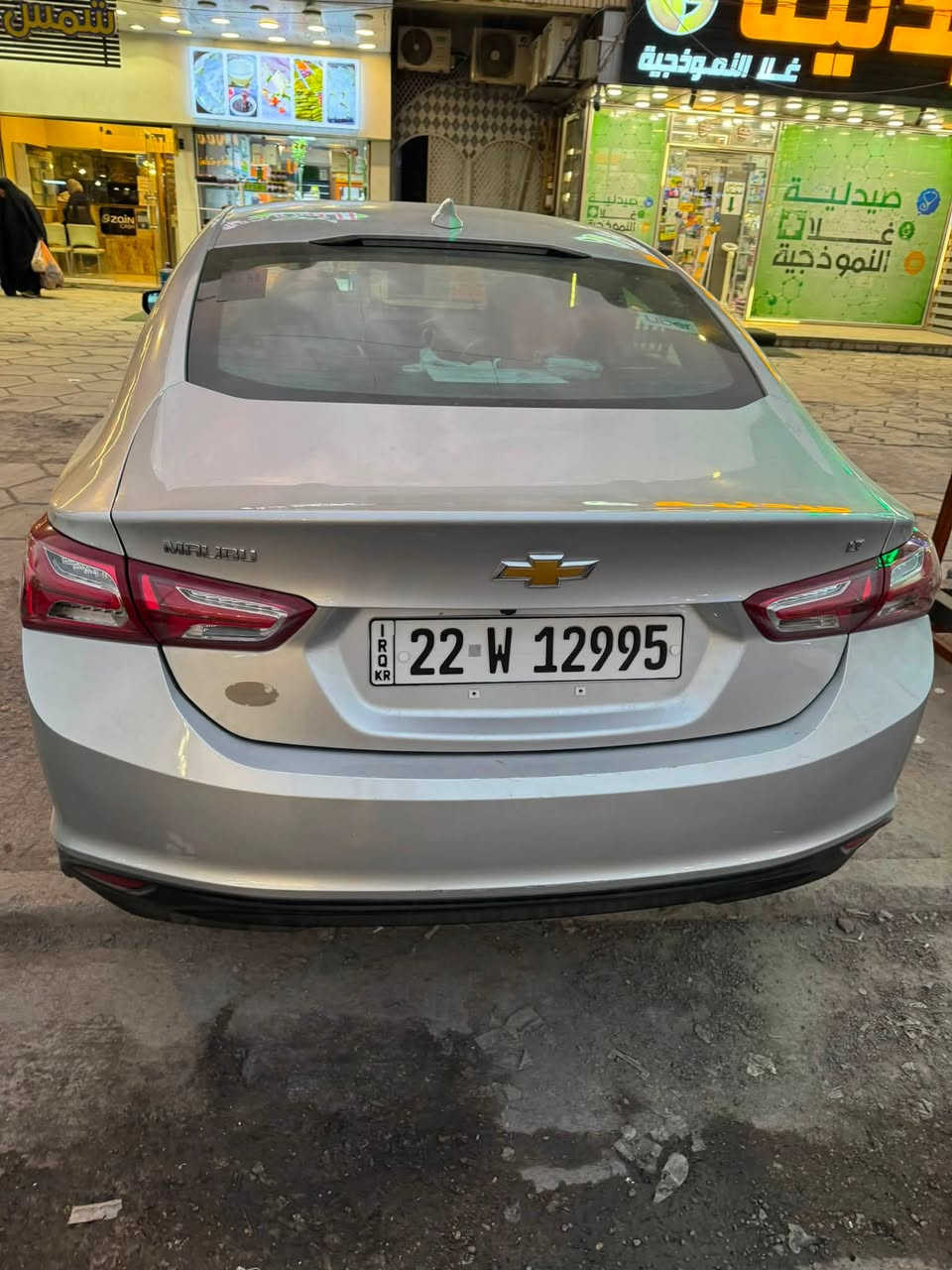 السلام عليكم ماليبو 2022 LT معروفه مواصفاتها بس هاي داخلها جلد ماشيه62 ميل الضرر قطعه وحده چاملغ خلف السائق كير ومحرك كلش نظيف رقم اربيل مكانها بغداد السعر 120$  ***********
