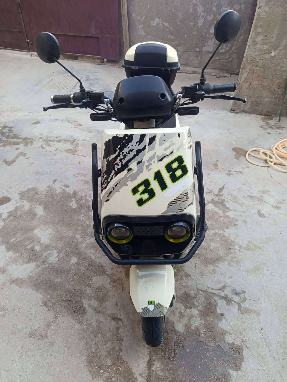 سلام عليكم دراجه 318شحن للبيع بطارياتها جدد كشرهه نضيف الدراجه شغاله فقط يرادله عقل سعرها 550وبيهاا مجال للطيبين للتواصل والستفسار *********** بي واتساب مكاني ابو غريب

