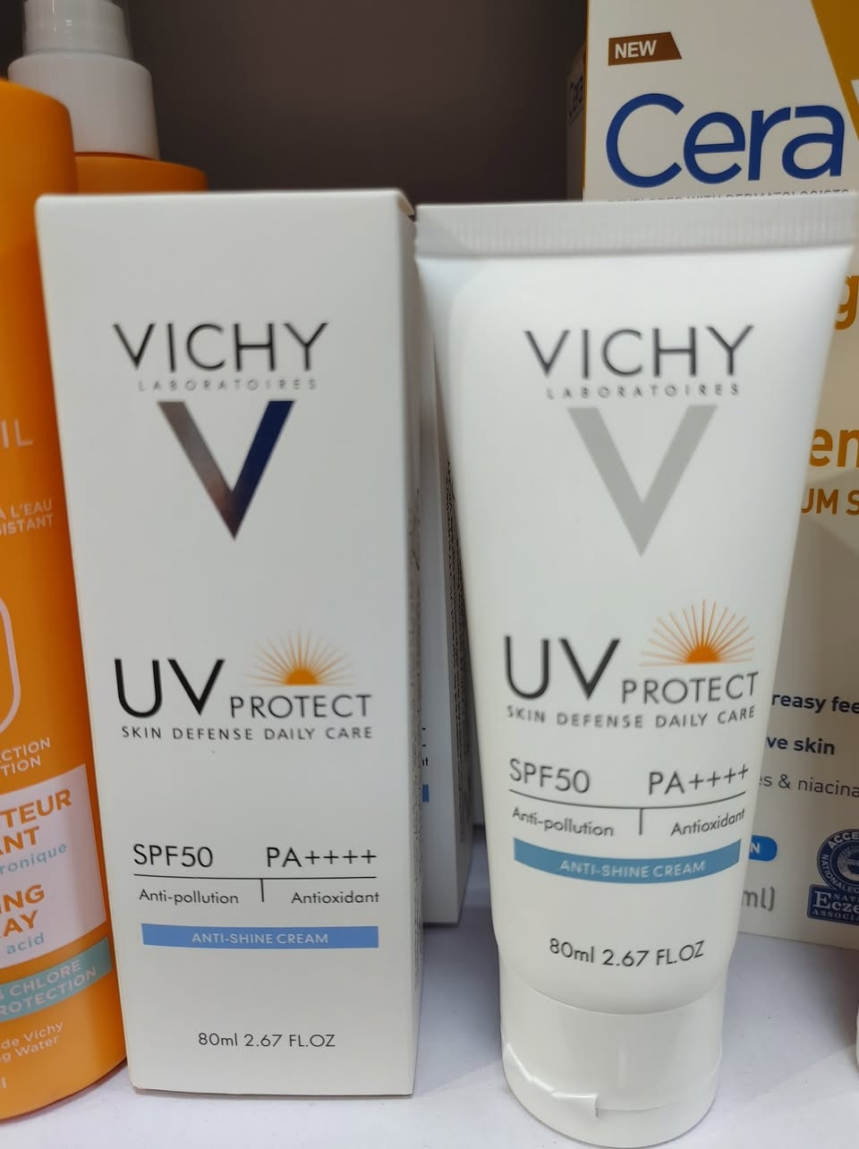 🌟 درع بشرتك اليومي من VICHY متوفر الآن لدى أوركيد بيوتي!

واقي شمس من فيشي، احمي بشرتك من الشمس، التلوث، والجذور الحرة بتركيبة واحدة خفيفة وغير دهنية.

✨ مميزات المنتج:
🔹 SPF 50 + PA++++ – أعلى مستوى حماية من الأشعة فوق البنفسجية.
🔹 مضاد للتلوث – يحمي بشرتك من الجزيئات الضارة في الهواء.
🔹 مضاد للأكسدة – يمنع ظهور البقع ويؤخر علامات الشيخوخة.
🔹 مضاد لللمعان (Anti-Shine) – يدوم مطفياً طوال اليوم، مثالي للبشرة الدهنية والمختلطة.
🔹 تركيبة اقتصادية 80 ممل.

🛒 احصل عليه الآن حصرياً من:
🏬 أوركيد بيوتي – مجمع النوري، داخل القيصرية، شارع الكماليات (قرب بيت عدنان).

📞 للطلب والحجز:
📍 مراسلة الصفحة مباشرة.
📍 أو واتساب: ***********

لا تترددي، احمي بشرتك اليوم واستعدي لإطلالة مشرقة وصحية! 💛
