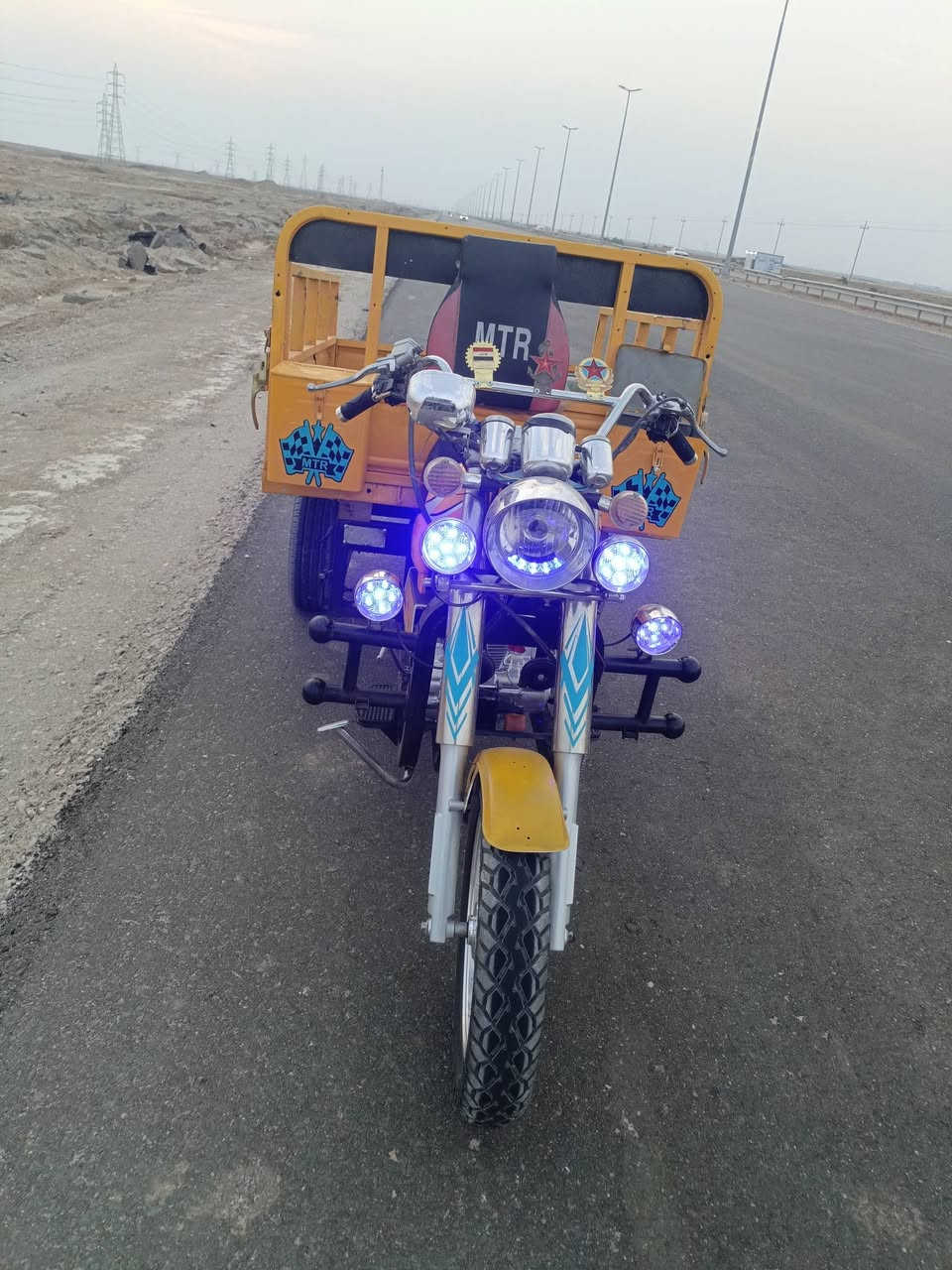 سلام عليكم
ستوته للبيع موديل ٢٠١٥
سعره مليون و٧٠٠ وبيها مجال قليل 
مكان البصرة أبي الخصيب 
***********
