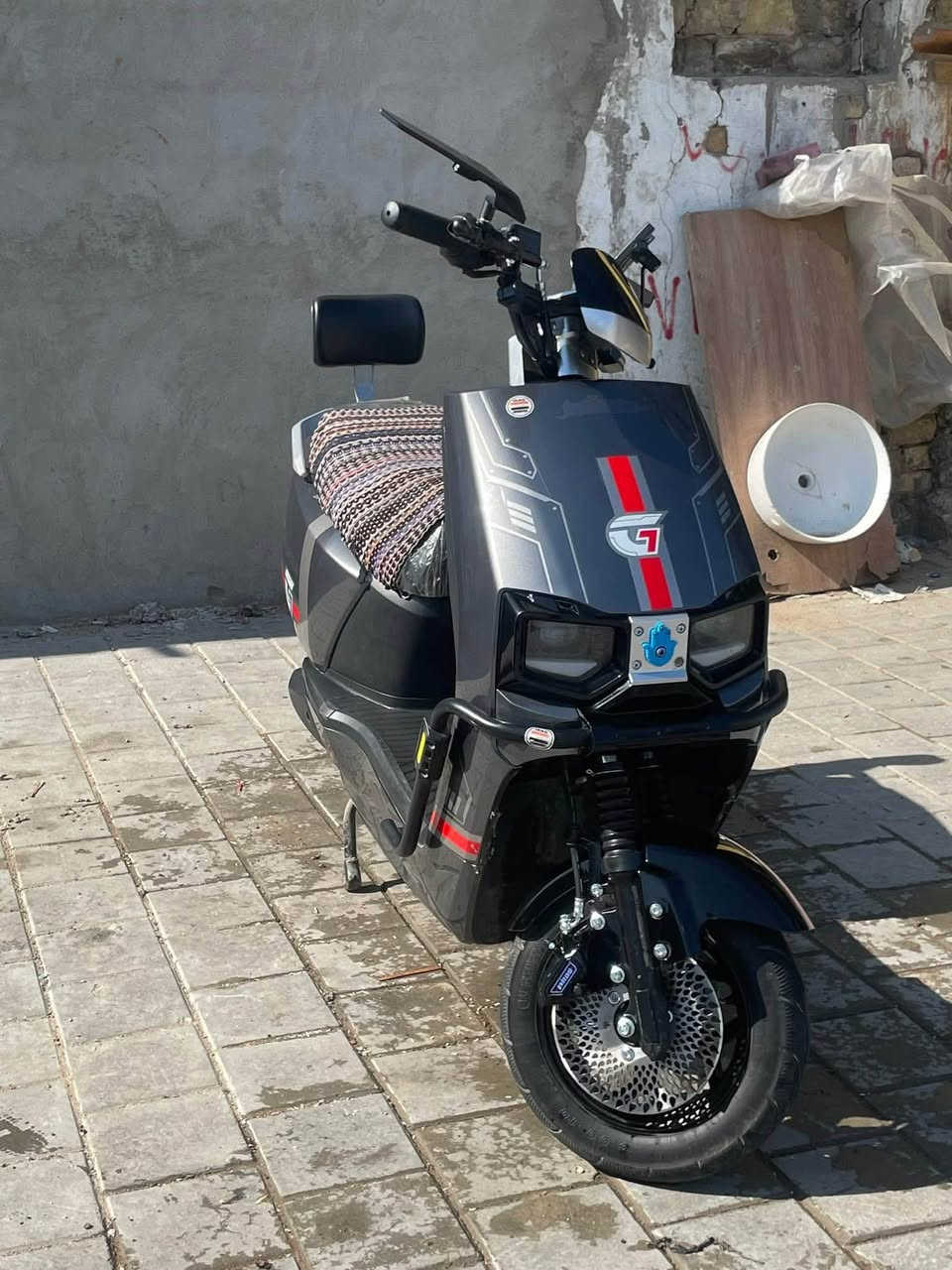 �🔥 للبيع دراجة شحن G7 موديل 2025 🔥🔥
دراجة نظيفة جداً وبحالة وكالة، وتفاصيلها:

🏍️ الموديل: G7
📅 سنة الصنع: 2025
🔋 6 بطاريات
⚡ 72 فولت
✨ حالتها: وكالة ونظيفة جداً
🛞 تايرات وحالة عامة ممتازة
💯 جاهزة للشغل والاستخدام فوراً

📍 الموقع: بغداد – مدينة الصدر

💰 السعر 900 وبيه مجال .

📞 للتواصل والاستفسار:
***********

🚨 الجاد يراسلني ويدلل 🍃
