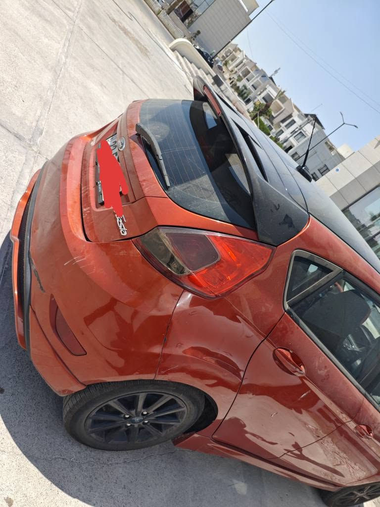 Ford fista 2019 St line سه ياره كي جوان وخاوينه بي كيشه ييه دوو بؤ سي پارجه هه ييه بي ناوگرت بي ئيرباك سه نه وي و ره قه م و ژينگه و بان و خرامه هه مووي به شه رته بيلادي ناوي ليده نرخي 85 وه ره قه  *********** أربيل, العراق

