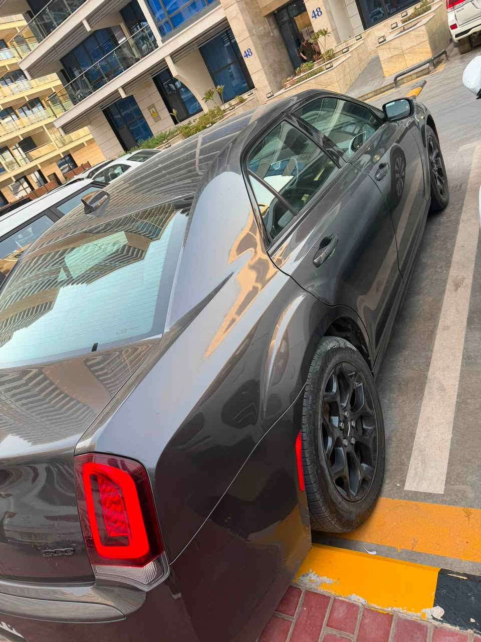 اوباما C300 مديل 2022 اصل وارد كندي 
ضررها بنيد وخشم جاملغ خفيف كلش 
كير مكينه كفاله عامه مكينه 3600 
ماشيه 40 الف على ايدي جدا جديده 
سعرها مناسب الشراي فقط يتصل 
*********** مكاني المنصور

