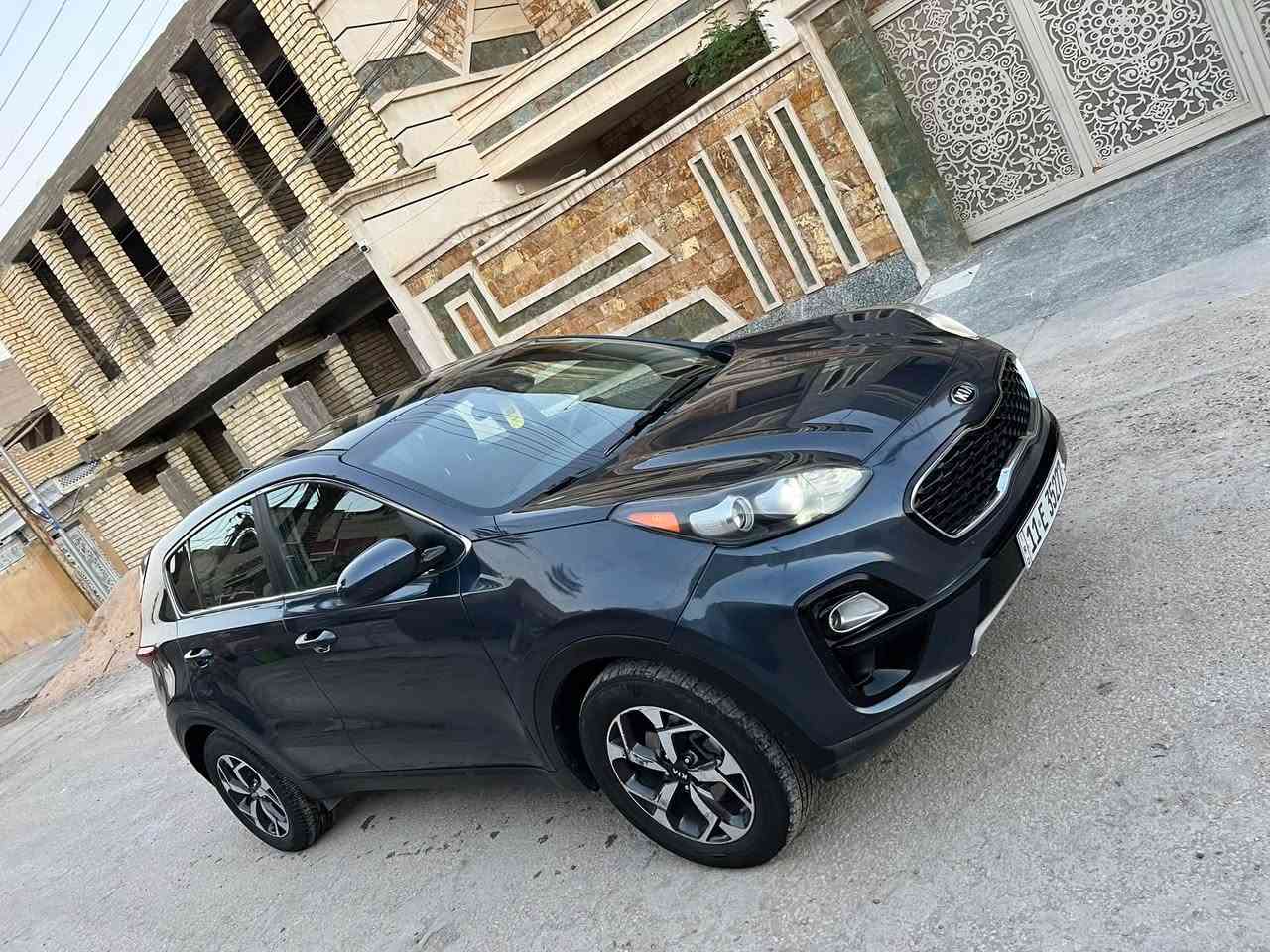 سلام عليكم اخوان سبورتج للبيع و المراوس موديل 2022 سياره كلش نضيفه بيها صبغ قطعه واحده بدون أيرباك ماشيه 80 سياره نص موصفات السعر 155 السياره كلها ليبل واحد صور حادثها موجوده بل منشور الرقم ***********
مكاني الدوره ابو دشير

نص مكتوب في الصور:
- 98 4G bid.cars/ru/lot/0-36738026/ 1 / 10 1:1 BidCars ٧:٠٥ م