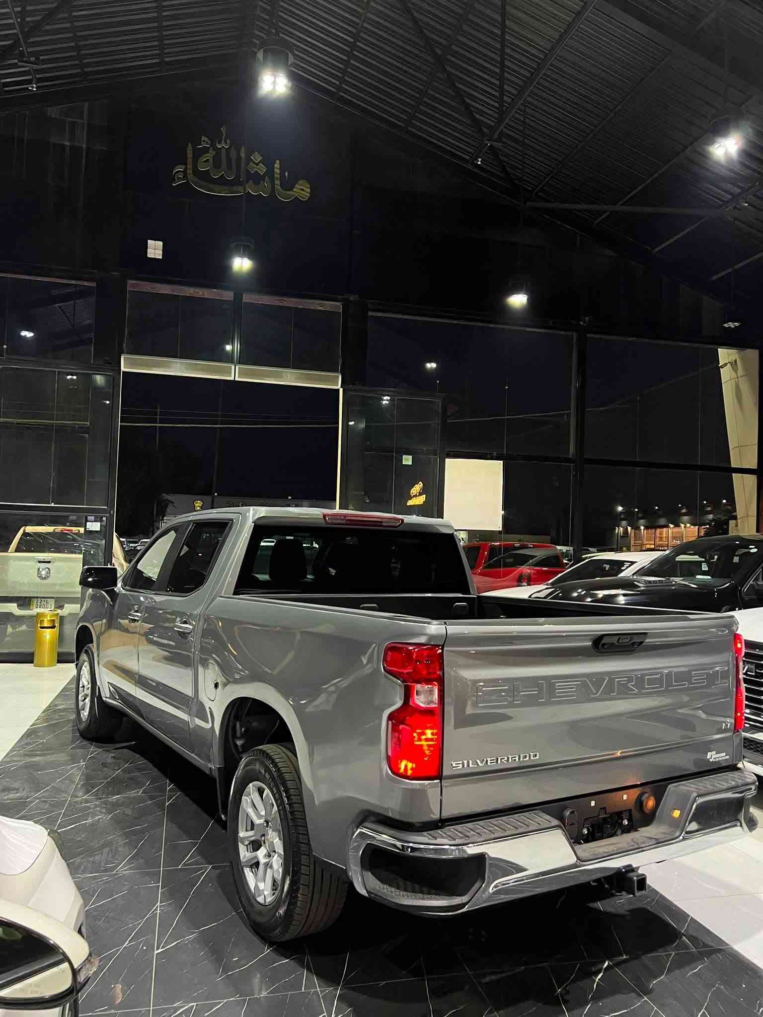 Chevrolet Silverado 
2024      LT   2.7  - 4x4

بسمە و شغال
شاشە و کامیرە
لایت لید
کوشین کهرابایی
کوشینات هیتر
سوکان هیتر
رادار
باب طویل
بودی قصیر

1GCPDKEK8RZ211707      ‌                             رقم شاصي
23.000 mile
2 قطعە صبغ

معرض ( رێبوار سالار صالح ) اربیل شارع ١٠٠م
***********
***********
