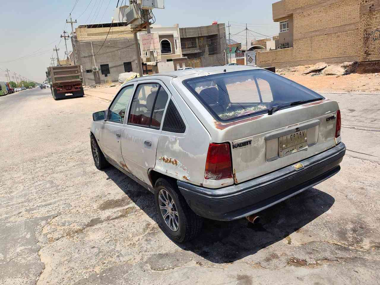 سلام عليكم اوبل كاديت للبيع
سياره جاهزه وكامله سياره نضيفه وحلوه 
رقمها نجف مكانها نجف رقمي ***********
