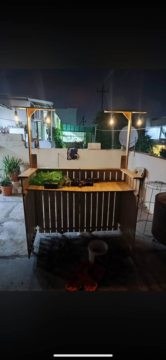 بوث طبخ • خشب روسي • مواد أولية
