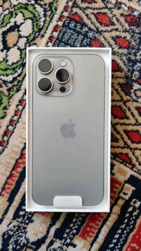 آيفون ١٥ برو ماكس • ٢٥٦ • بطارية ٩٣